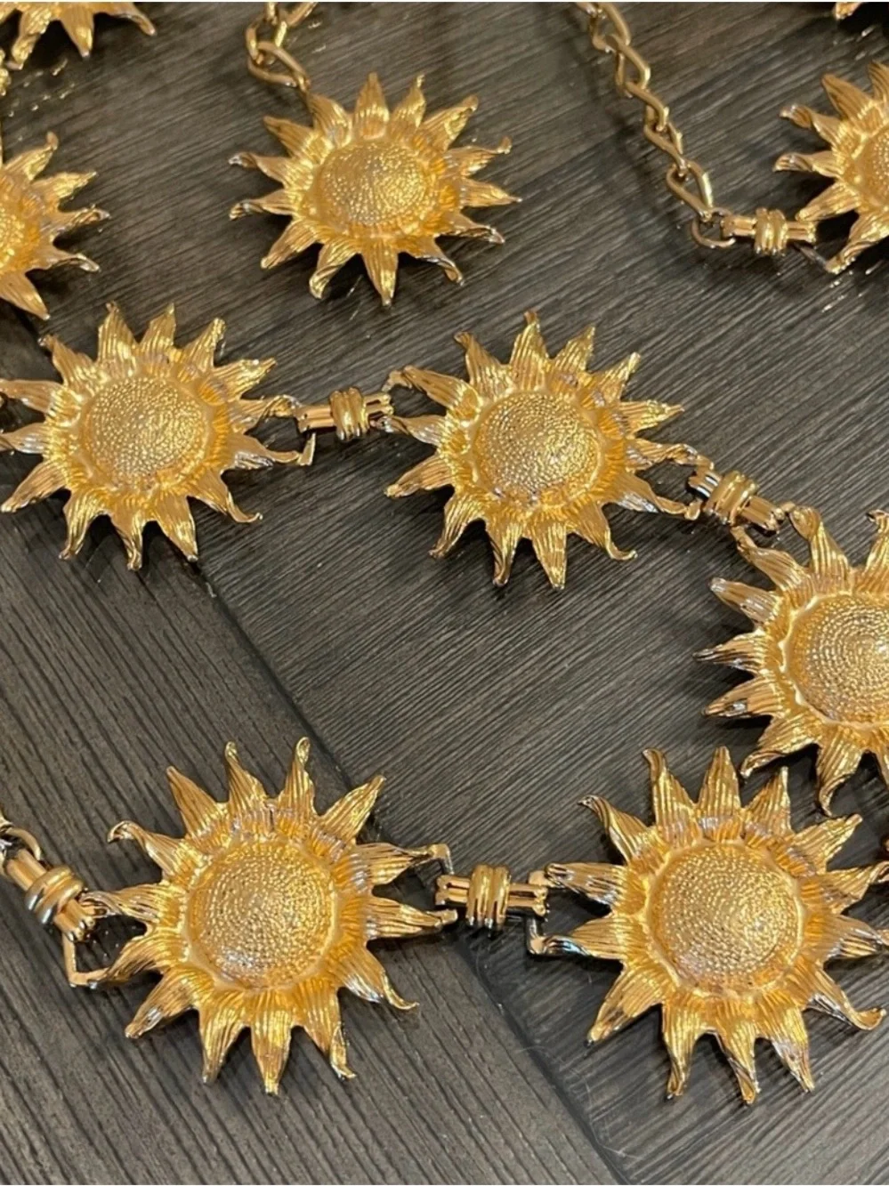 Vintage Gold-tone Metal Sunflower - Daisy Chain Belt